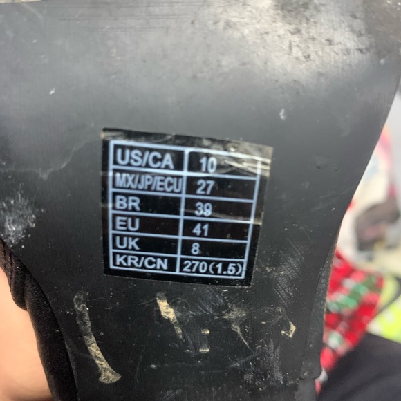 Black pointy toe boots - Picture 3 of 3